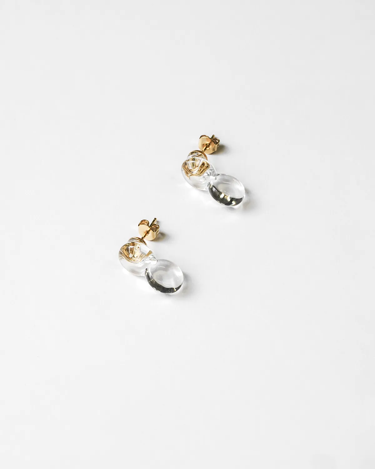 ピアス 朝焼けのカモミール クリア2